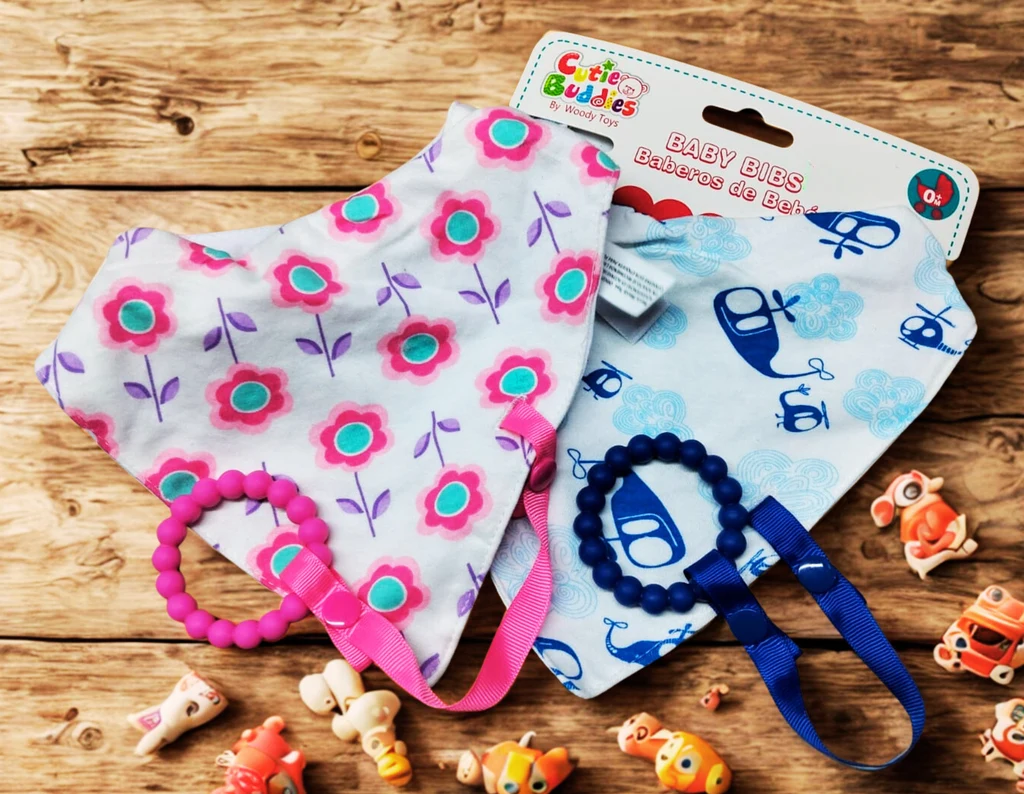 Babero Bandana con porta chupete